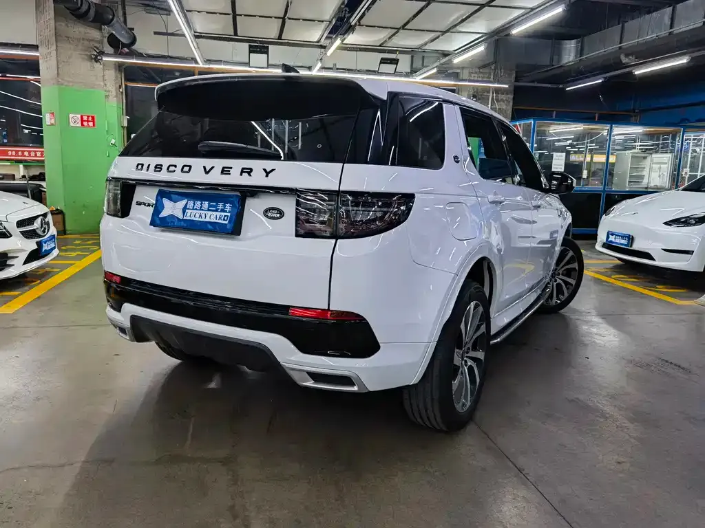 Land Rover Discovery Sport — фото 10