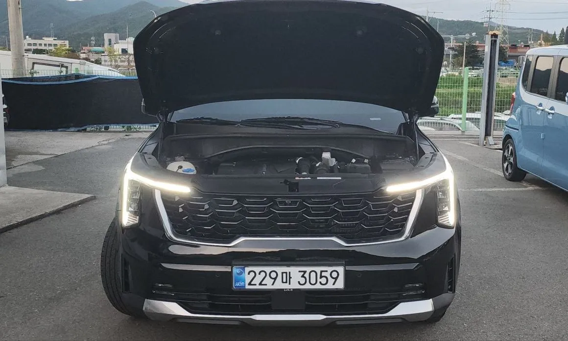 Kia Sorento — фото 9