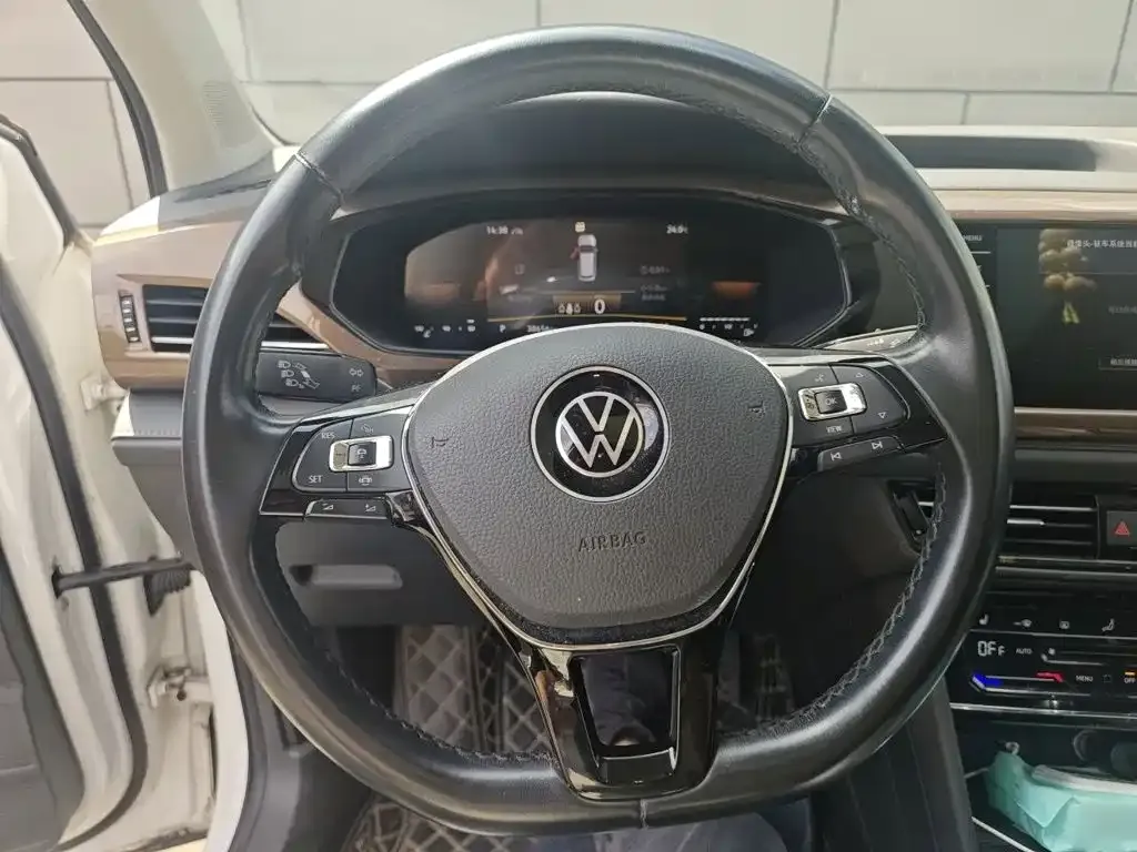 Volkswagen Tharu — фото 7