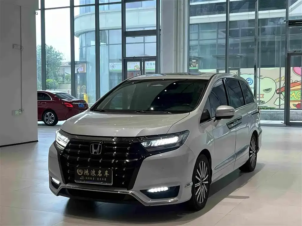 Honda Elysion — фото 1