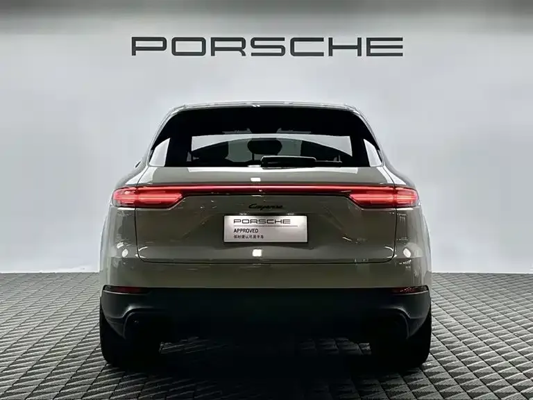 Porsche Cayenne — фото 5