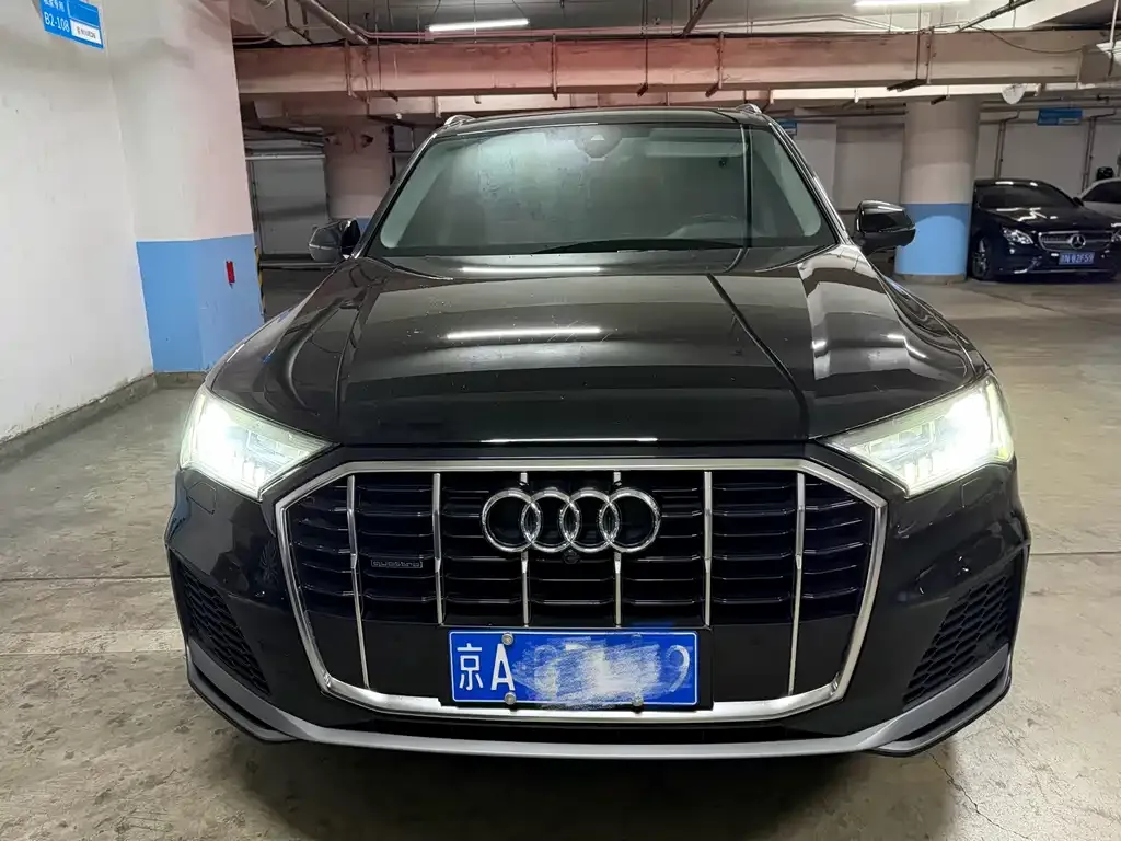 Audi Q7 — фото 5