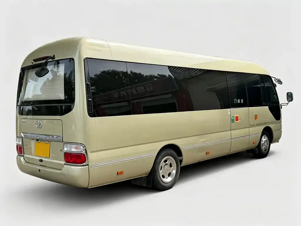 Toyota Coaster — фото 10