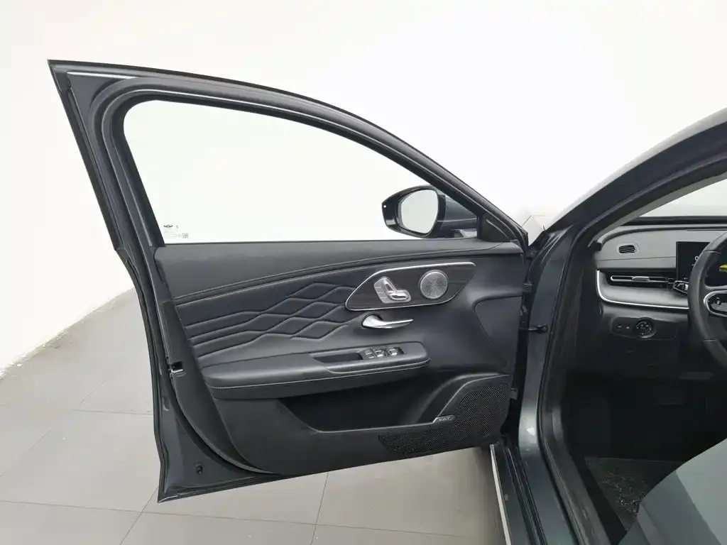 Chery Arrizo 8 PRO — фото 4