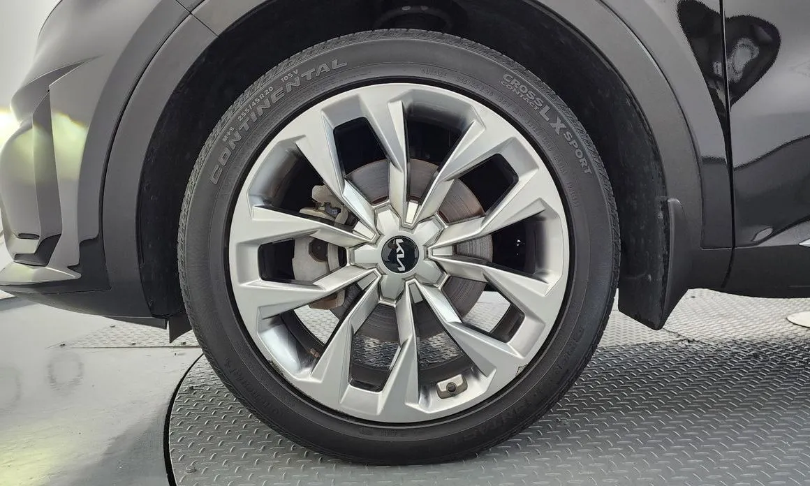 Kia Sorento — фото 7