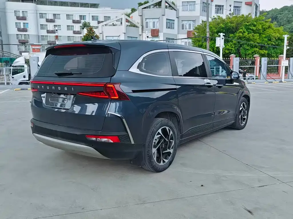 Hyundai Custo — фото 9