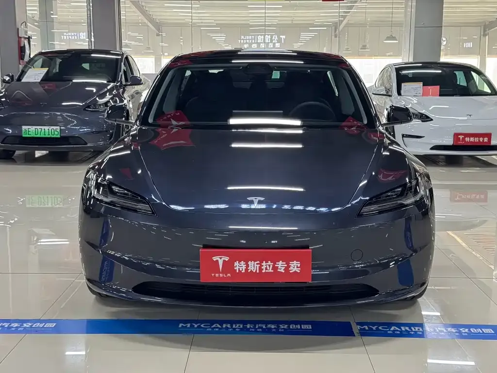 Tesla Model 3 — фото 7