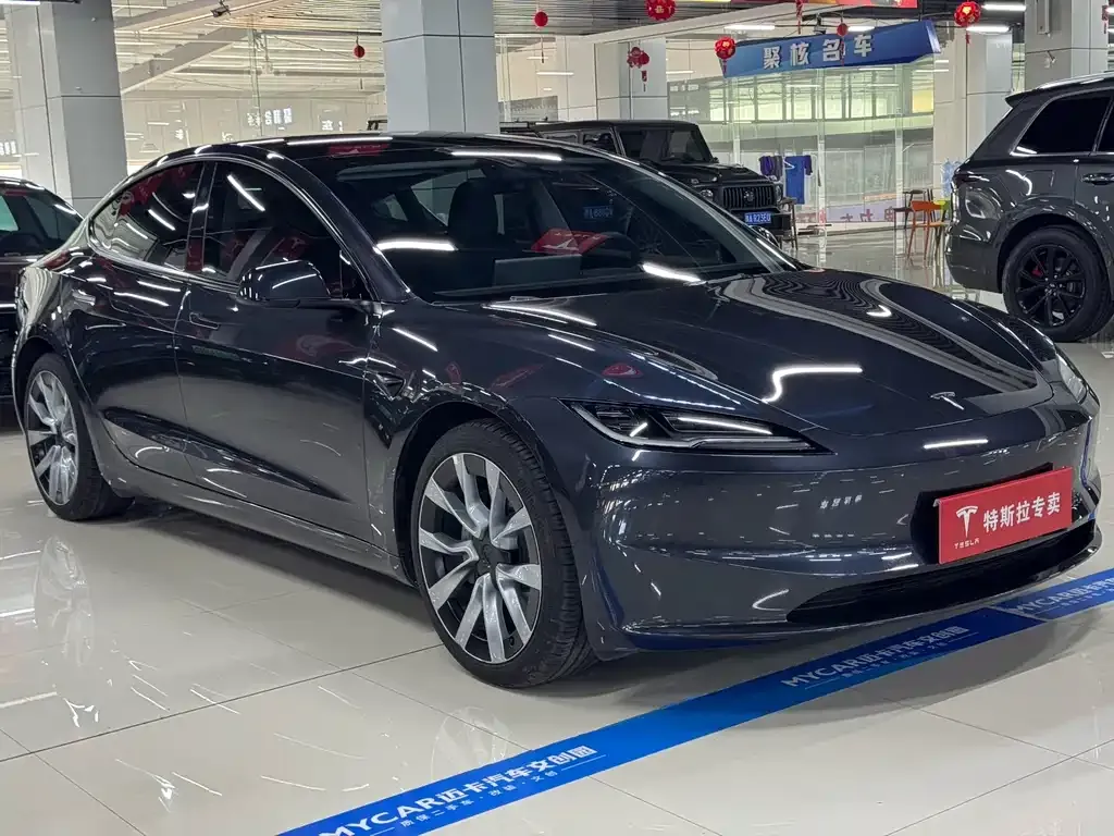 Tesla Model 3 — фото 8