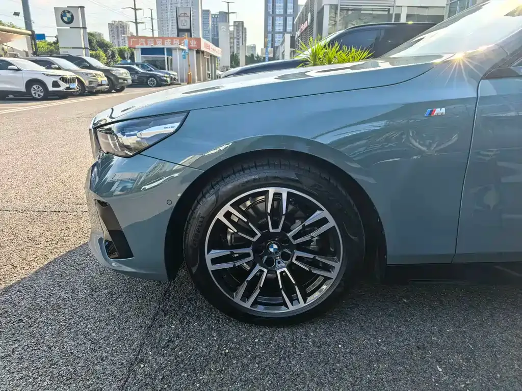 BMW 5 Series (Import) — фото 10