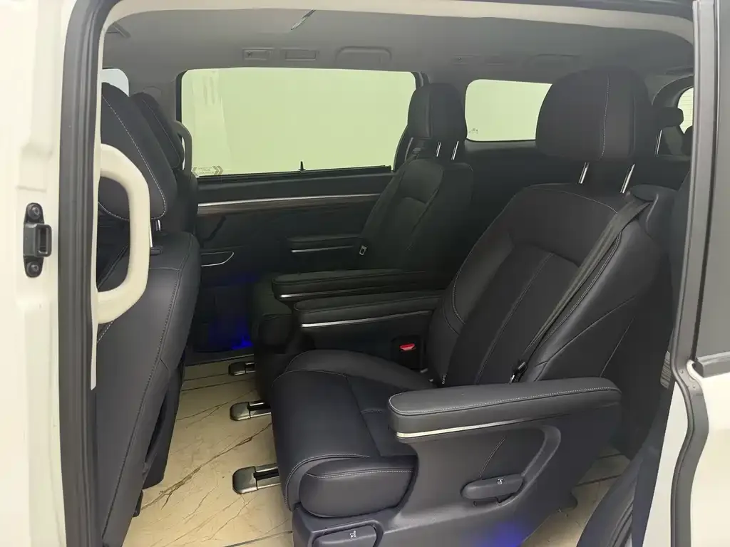 GAC Motor Trumpchi M8 — фото 8