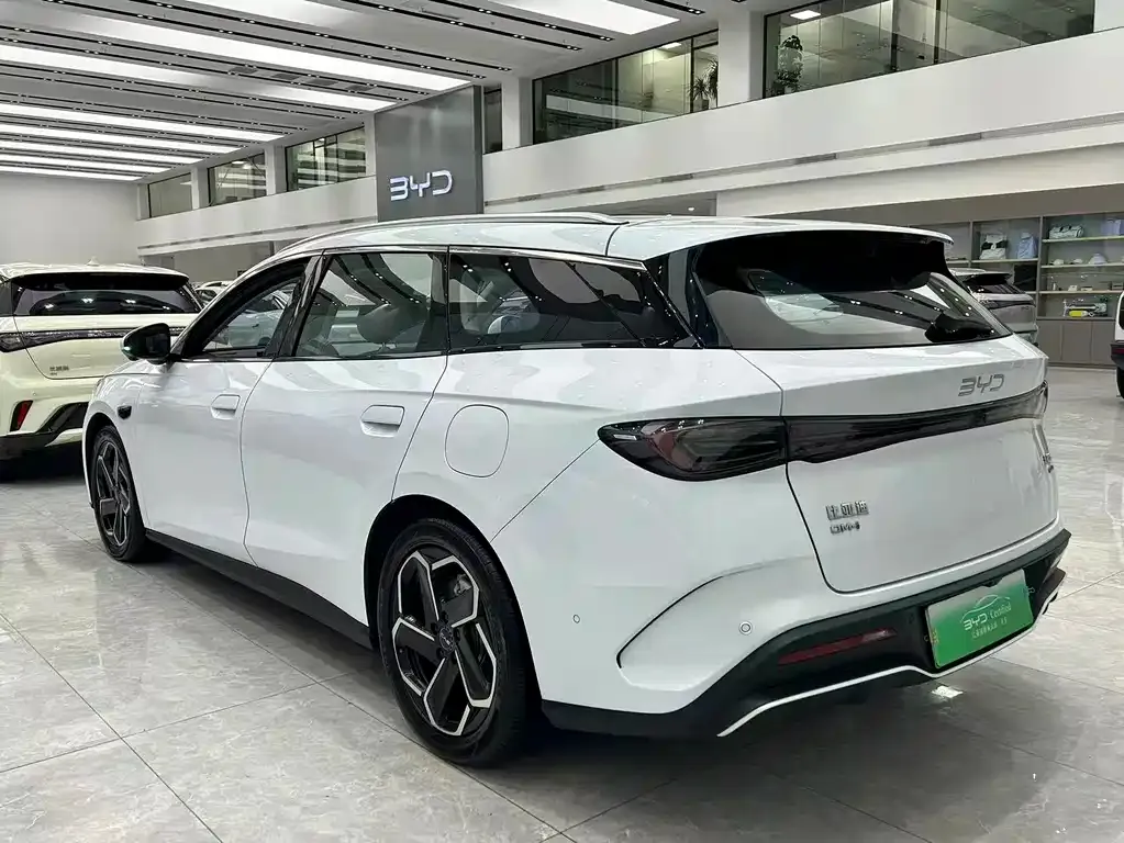 BYD Seal 06 DM-i Touring — фото 7