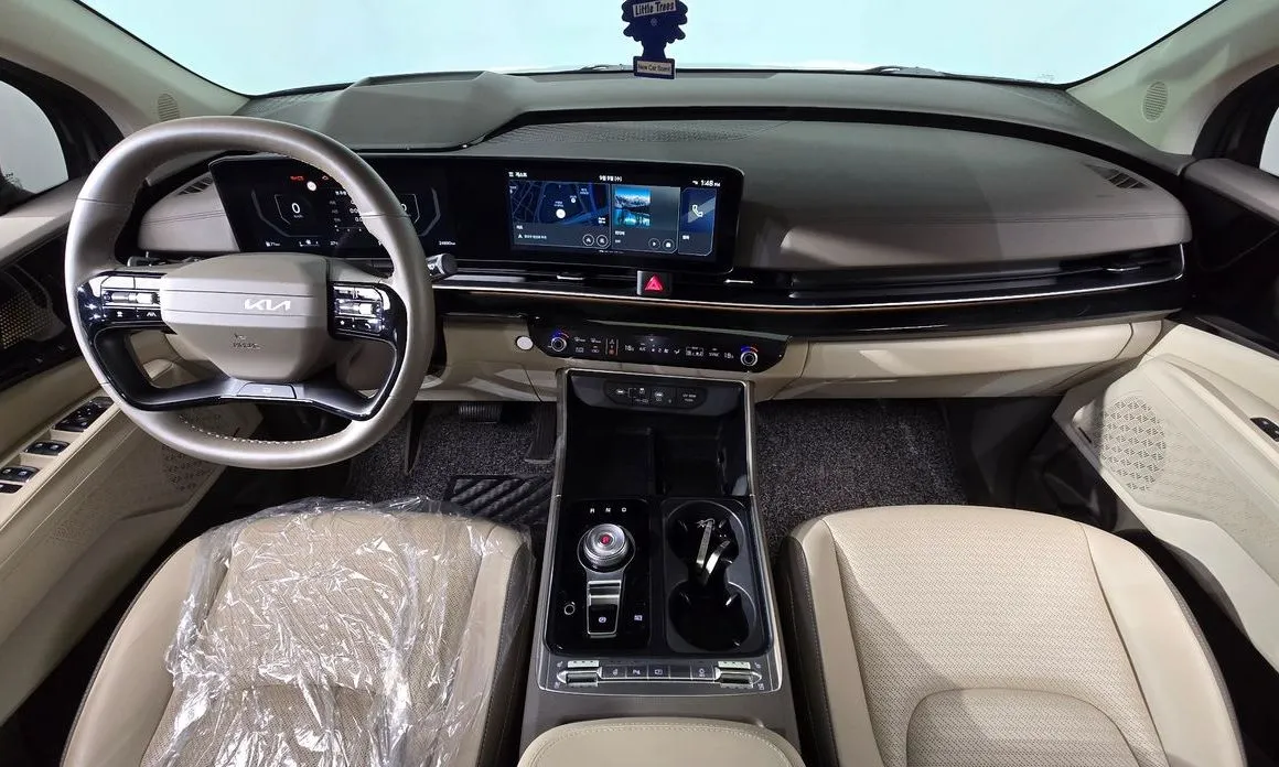 Kia Carnival — фото 10