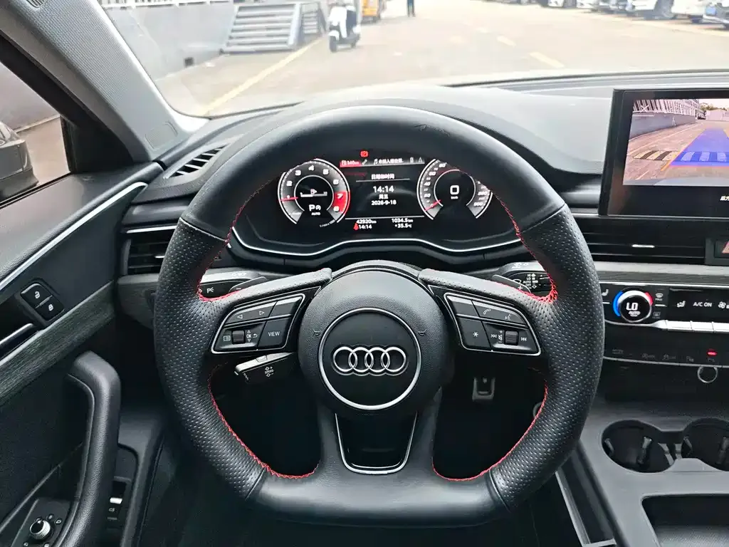 Audi A4 (Import) — фото 7