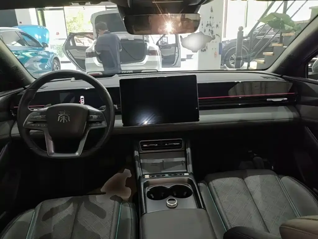 BYD Qin L — фото 10