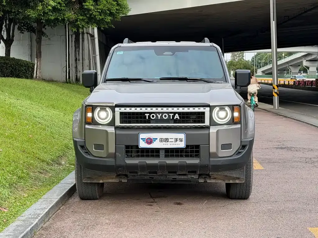 Toyota Prado — фото 3