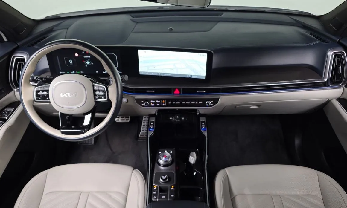 Kia Sorento — фото 10