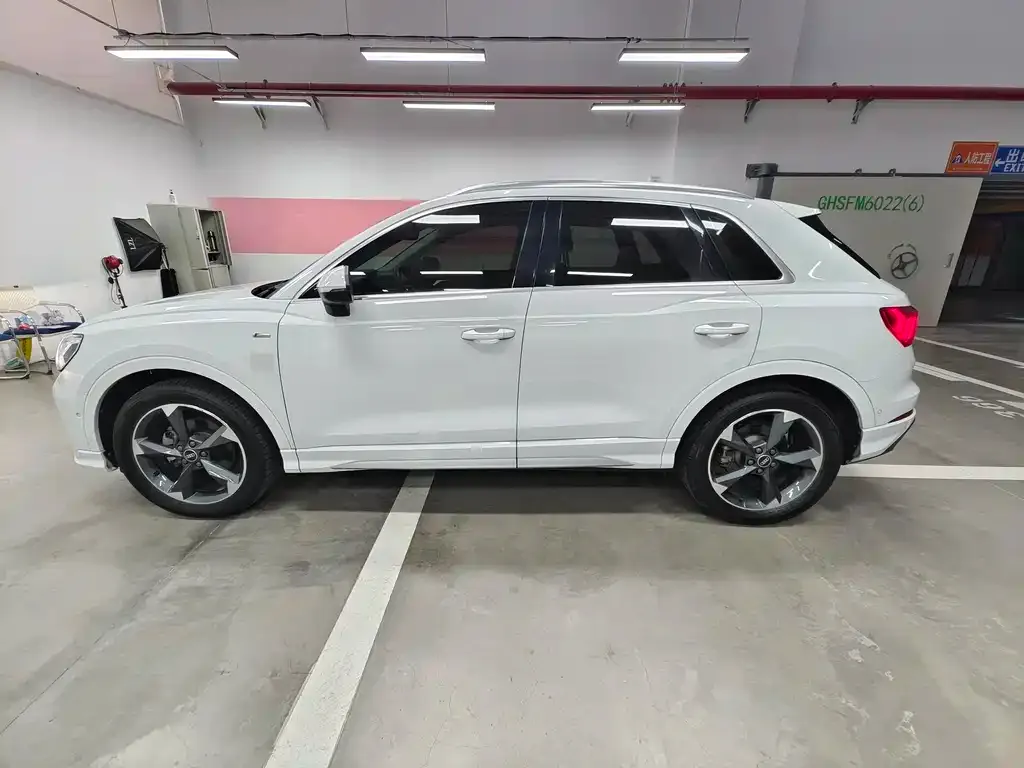 Audi Q3 — фото 6