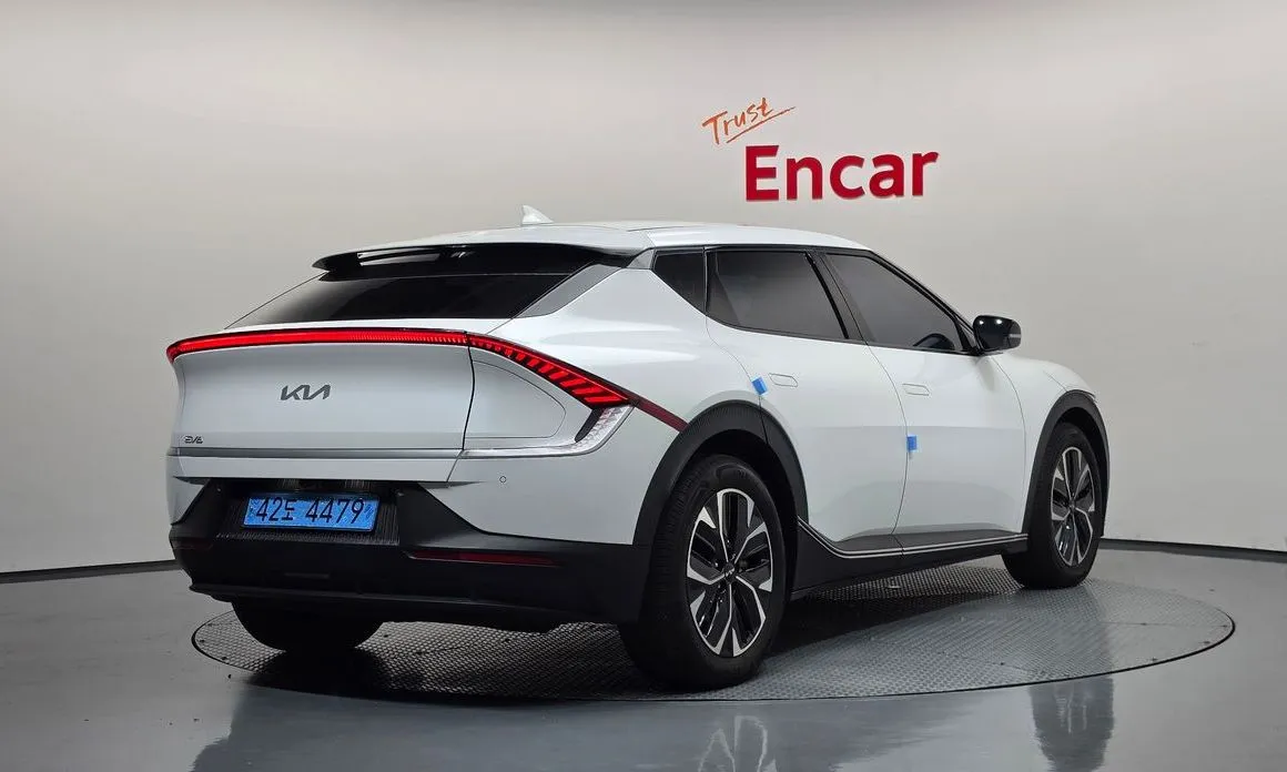 Kia EV6 — фото 9