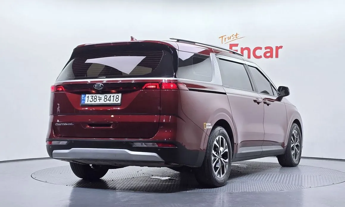 Kia Carnival — фото 2