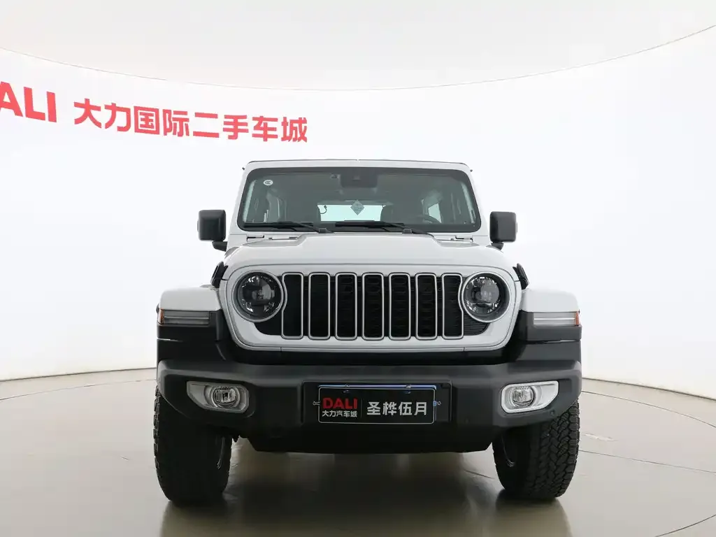 Jeep Wrangler — фото 6