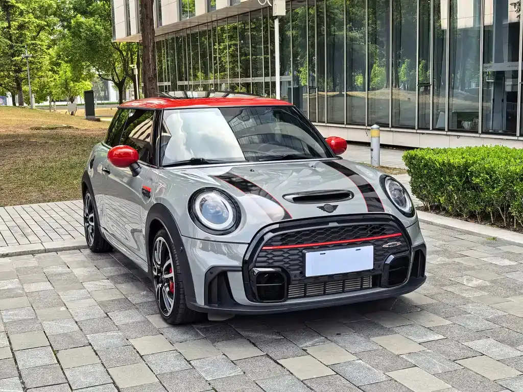 MINI JCW (John Cooper Works) — фото 7