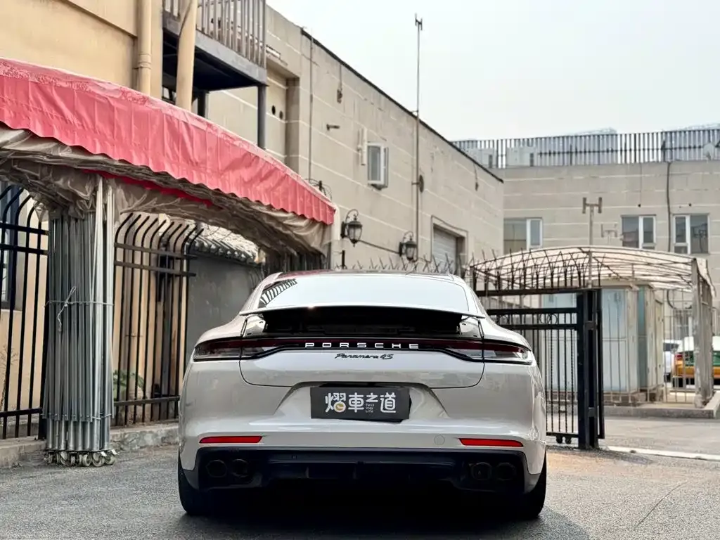 Porsche Panamera — фото 5