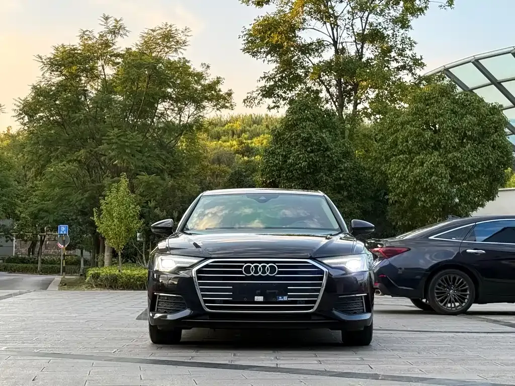 Audi A6L — фото 8