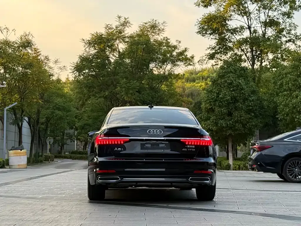 Audi A6L — фото 5