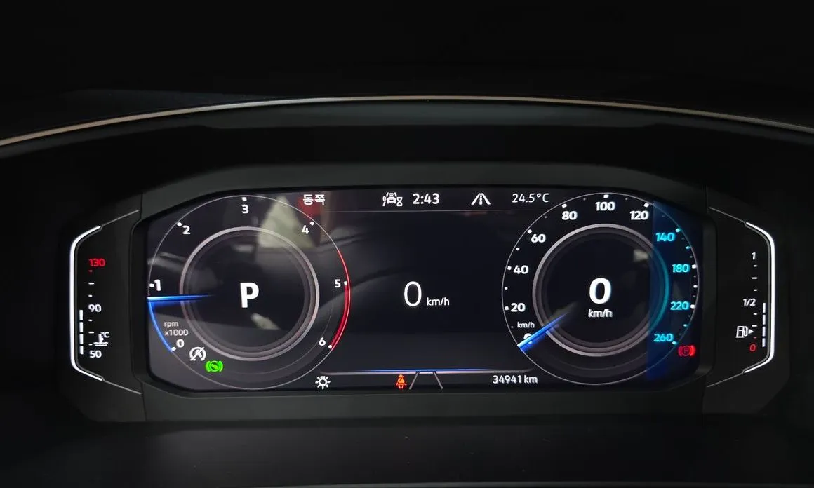 Volkswagen Tiguan — фото 9