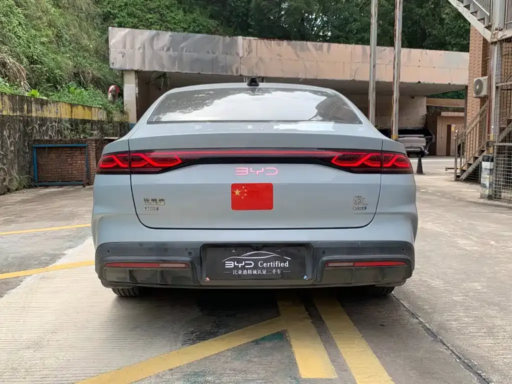 BYD Qin L — фото 10
