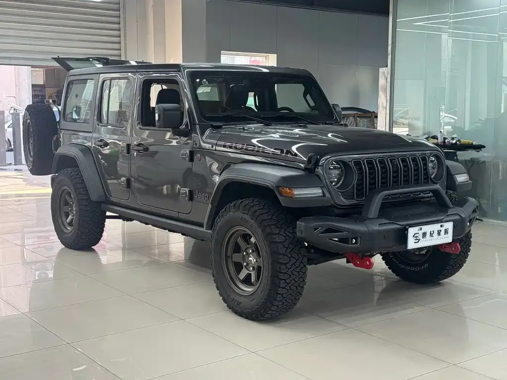 Jeep Wrangler — фото 7