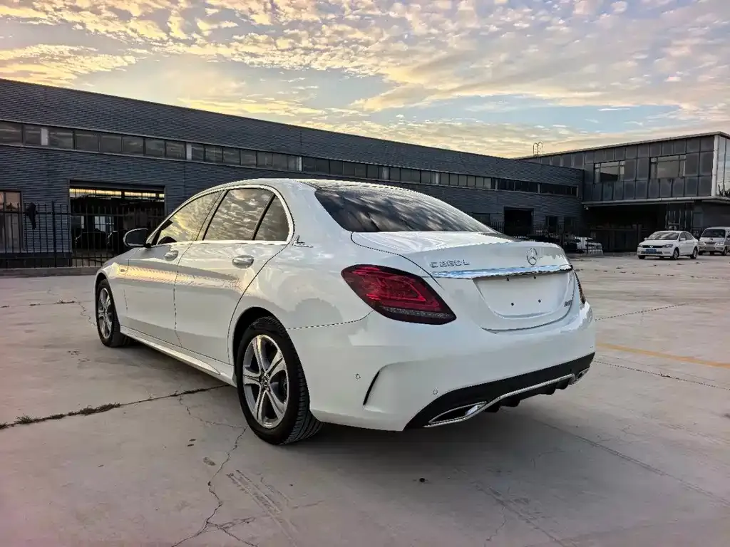 Mercedes-Benz C-Class — фото 10