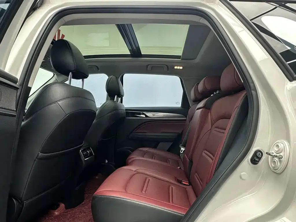 GAC Motor GS4 Plus — фото 10