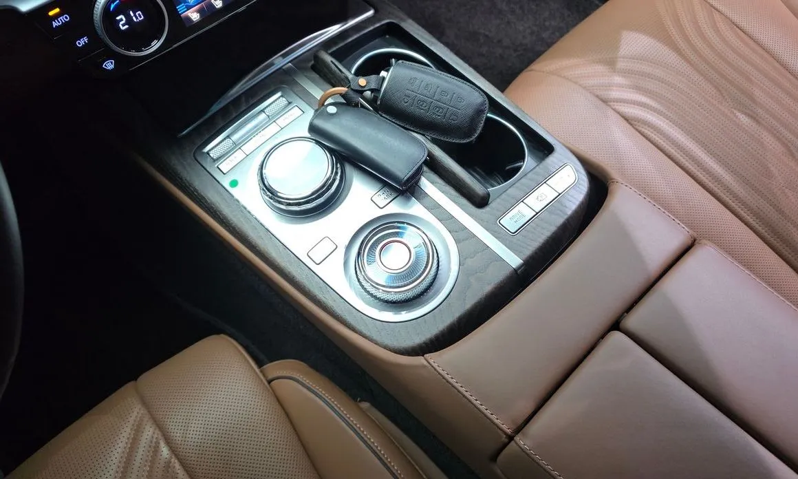Genesis G80 — фото 10