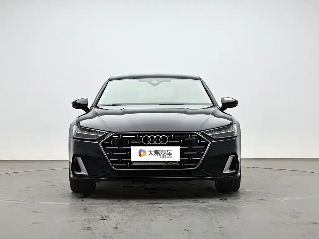 Audi A7L — фото 8
