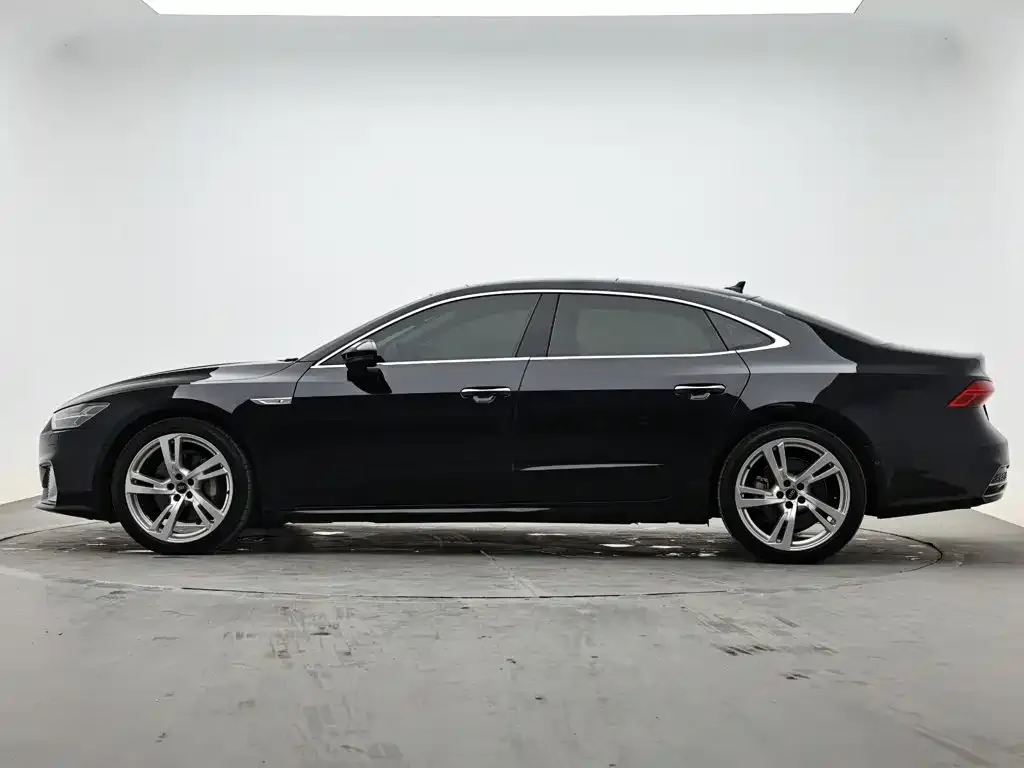 Audi A7L — фото 4
