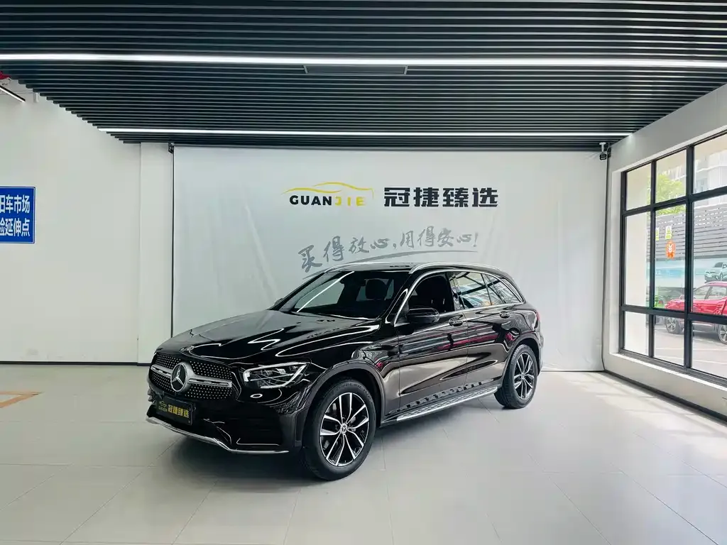 Mercedes-Benz GLC — фото 1