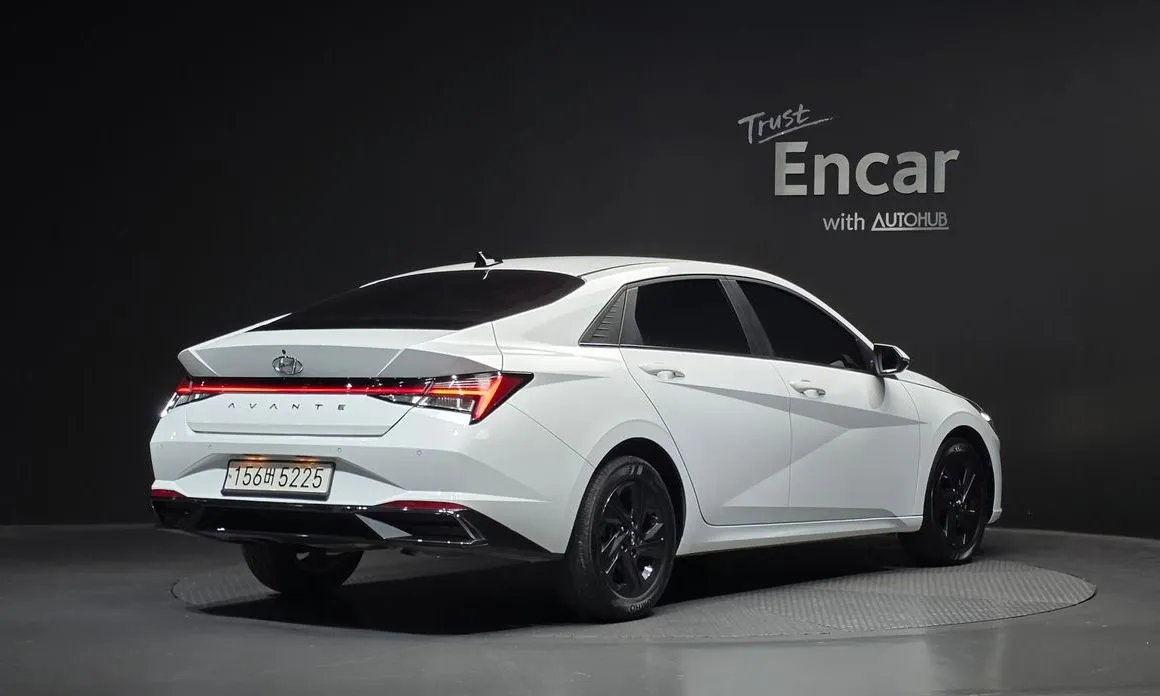 Hyundai AVANTE — фото 3