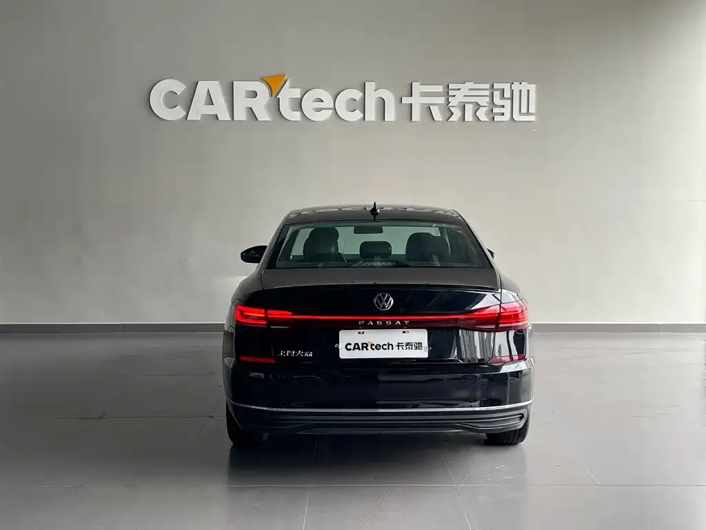 Volkswagen Passat — фото 7