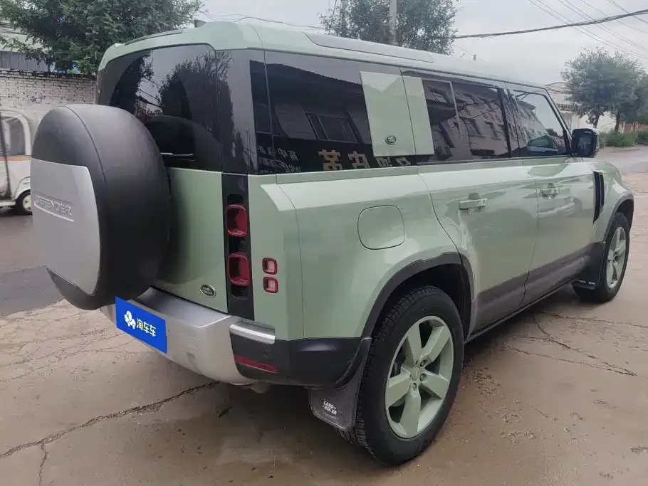 Land Rover Defender — фото 10