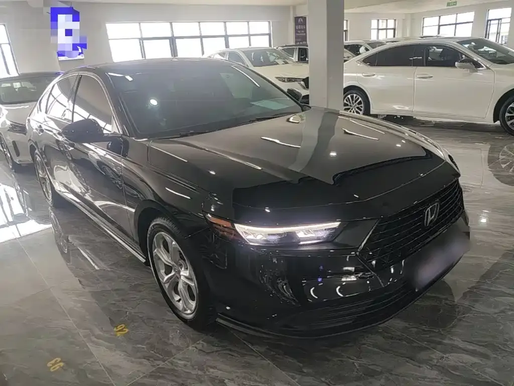 Honda Accord — фото 8