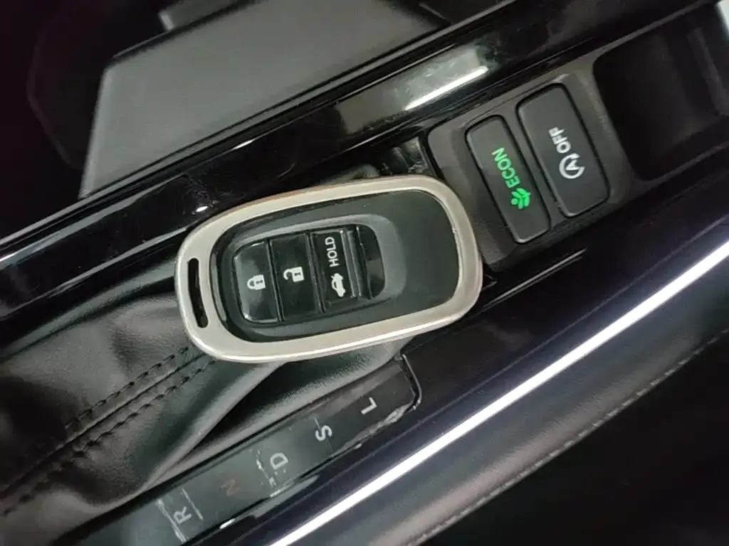 Honda Accord — фото 6