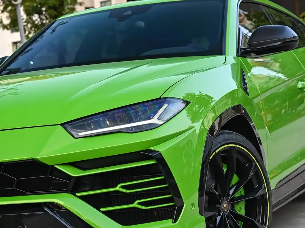 Lamborghini Urus — фото 6