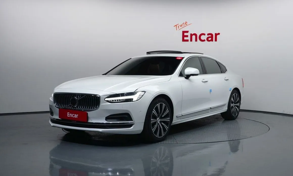 Volvo S90 — фото 1