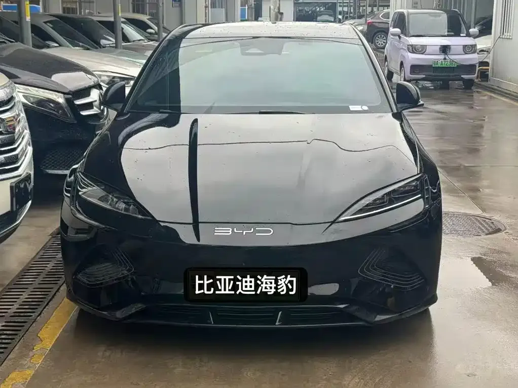 BYD Seal — фото 3