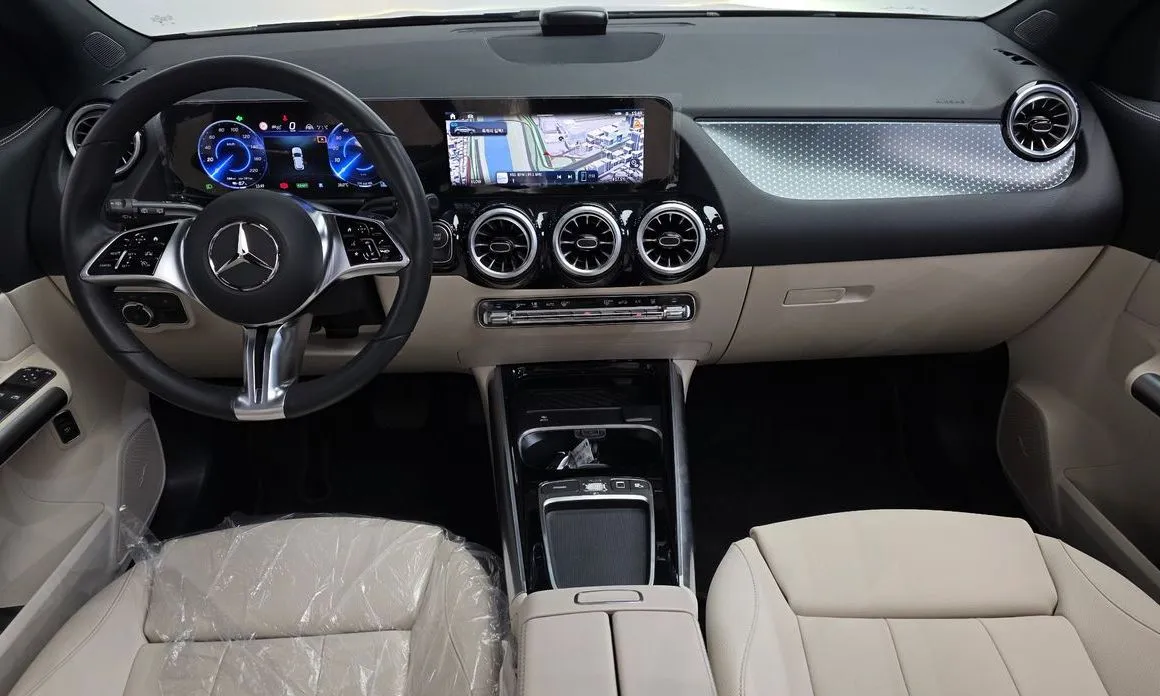 Mercedes-Benz EQA — фото 10