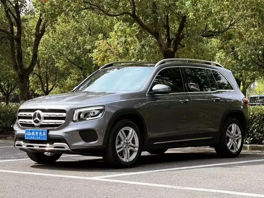 Mercedes-Benz GLB — фото 1