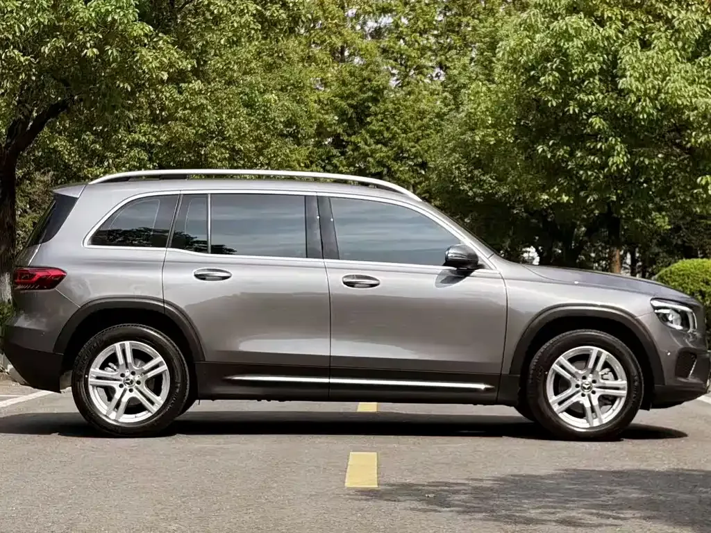 Mercedes-Benz GLB — фото 5