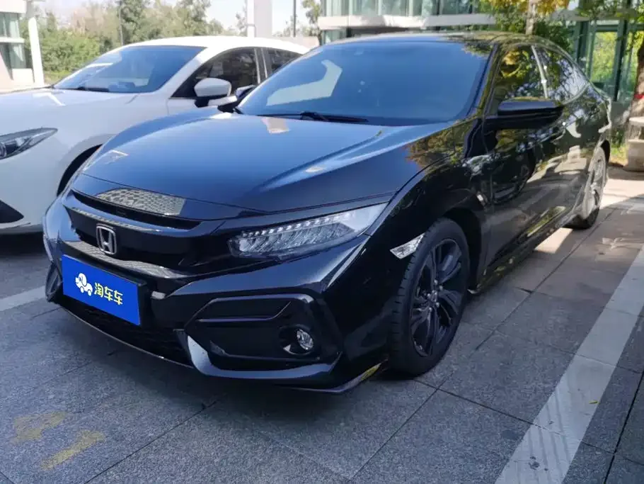Honda Civic — фото 1