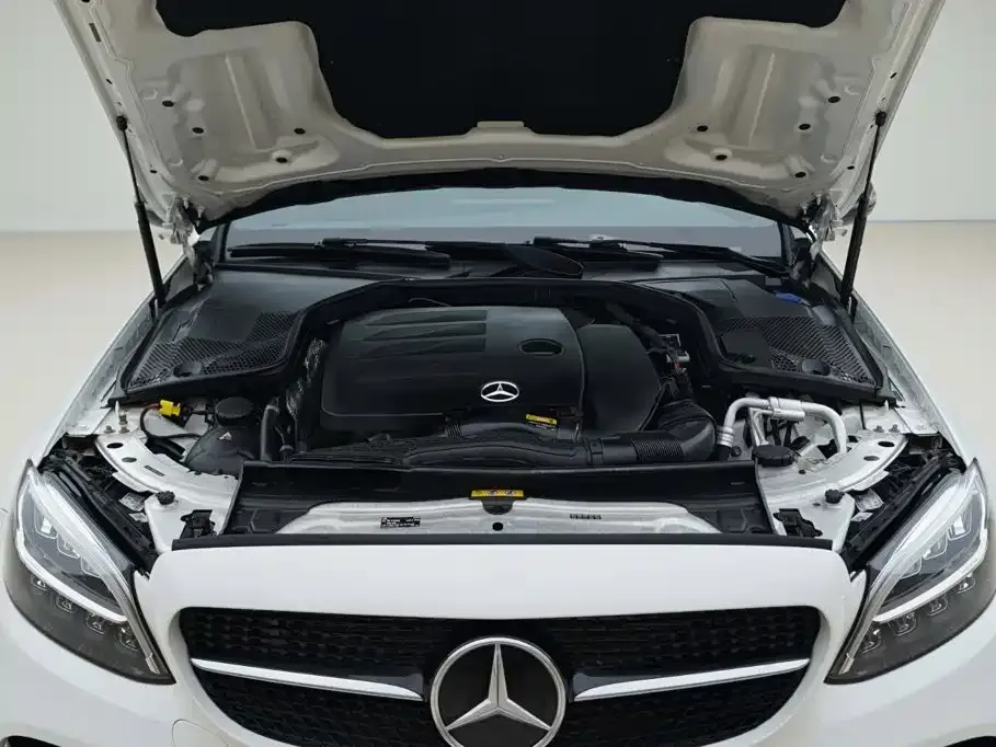 Mercedes-Benz C-Class — фото 10